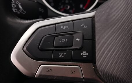 Volkswagen Tiguan II, 2021 год, 2 384 000 рублей, 10 фотография