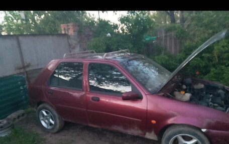 Ford Fiesta, 1998 год, 140 000 рублей, 3 фотография