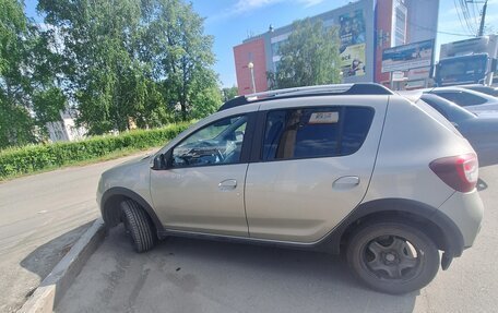 Renault Sandero II рестайлинг, 2016 год, 1 250 000 рублей, 2 фотография