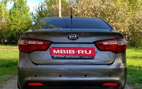 KIA Rio III рестайлинг, 2015 год, 980 000 рублей, 9 фотография