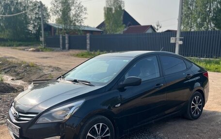 Hyundai Solaris II рестайлинг, 2015 год, 850 000 рублей, 2 фотография