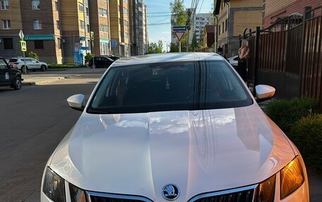 Skoda Octavia, 2019 год, 1 880 000 рублей, 2 фотография