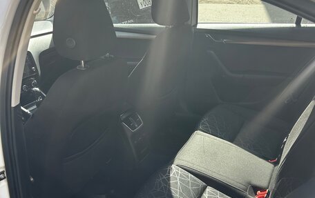 Skoda Octavia, 2019 год, 1 880 000 рублей, 10 фотография