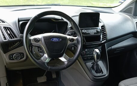 Ford Tourneo Connect II рестайлинг, 2019 год, 2 500 000 рублей, 2 фотография
