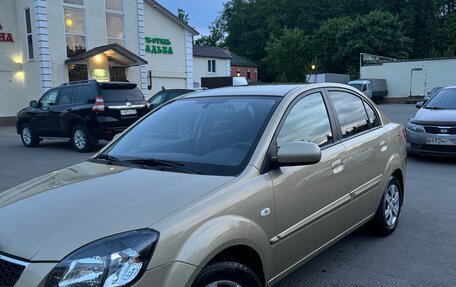 KIA Rio II, 2011 год, 680 000 рублей, 1 фотография