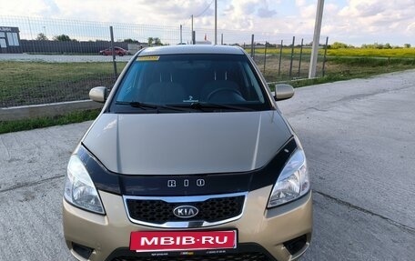 KIA Rio II, 2011 год, 639 000 рублей, 1 фотография