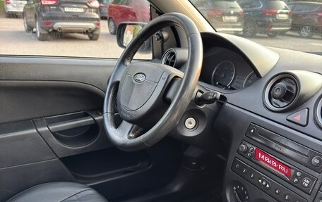 Ford Fiesta, 2005 год, 235 000 рублей, 8 фотография