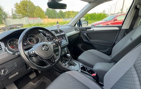 Volkswagen Tiguan II, 2019 год, 2 090 000 рублей, 11 фотография