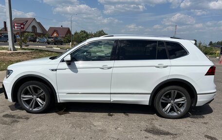 Volkswagen Tiguan II, 2018 год, 2 850 000 рублей, 5 фотография