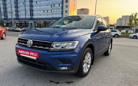 Volkswagen Tiguan II, 2019 год, 2 090 000 рублей, 2 фотография