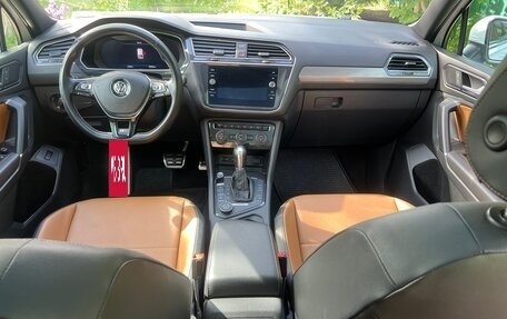Volkswagen Tiguan II, 2018 год, 2 850 000 рублей, 16 фотография