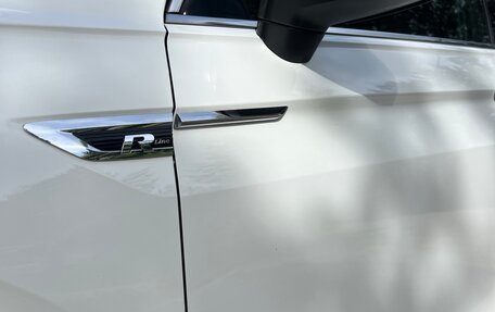 Volkswagen Tiguan II, 2018 год, 2 850 000 рублей, 18 фотография