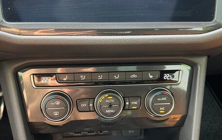 Volkswagen Tiguan II, 2018 год, 2 850 000 рублей, 23 фотография