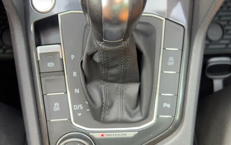 Volkswagen Tiguan II, 2018 год, 2 850 000 рублей, 26 фотография