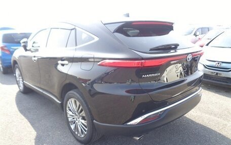 Toyota Harrier, 2021 год, 3 750 000 рублей, 10 фотография