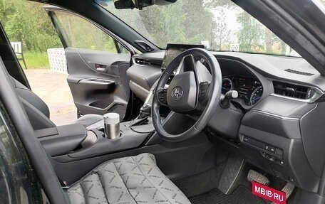Toyota Harrier, 2021 год, 3 750 000 рублей, 16 фотография