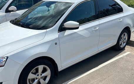 Skoda Rapid I, 2014 год, 1 070 000 рублей, 2 фотография
