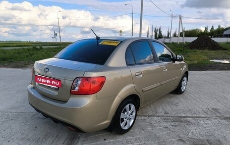 KIA Rio II, 2011 год, 639 000 рублей, 2 фотография