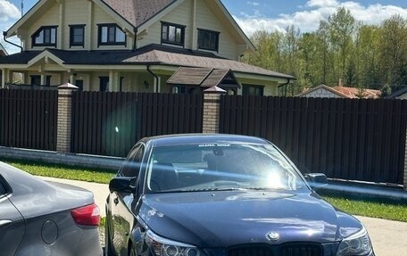 BMW 5 серия, 2005 год, 1 070 000 рублей, 17 фотография