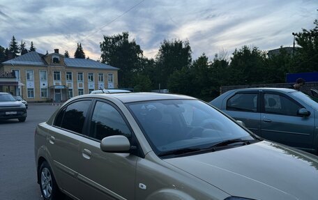 KIA Rio II, 2011 год, 680 000 рублей, 2 фотография