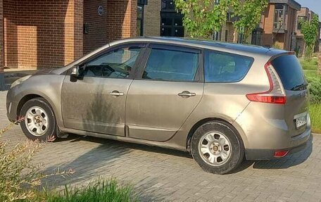 Renault Scenic III, 2009 год, 650 000 рублей, 2 фотография