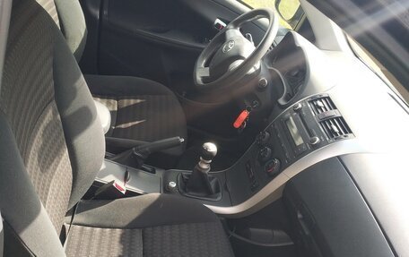 Toyota Corolla, 2010 год, 1 050 000 рублей, 8 фотография