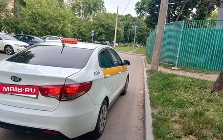 KIA Rio III рестайлинг, 2016 год, 750 000 рублей, 4 фотография
