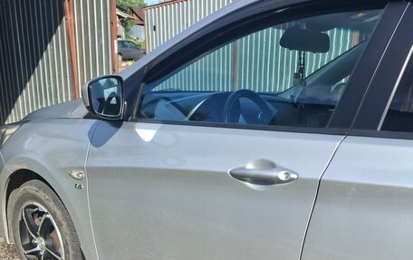 Hyundai Solaris II рестайлинг, 2015 год, 1 100 000 рублей, 5 фотография