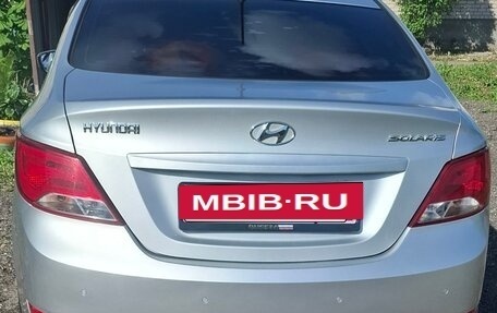 Hyundai Solaris II рестайлинг, 2015 год, 1 100 000 рублей, 6 фотография