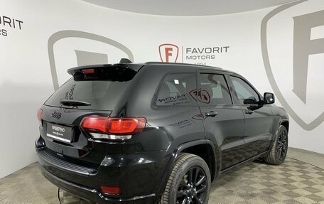 Jeep Grand Cherokee, 2018 год, 3 200 000 рублей, 6 фотография