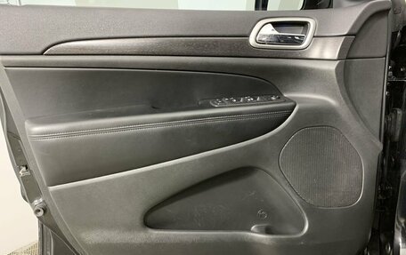 Jeep Grand Cherokee, 2018 год, 3 200 000 рублей, 8 фотография