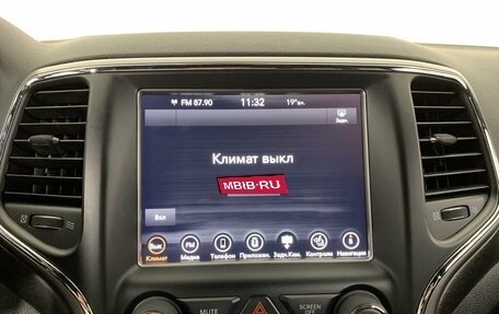 Jeep Grand Cherokee, 2018 год, 3 200 000 рублей, 12 фотография