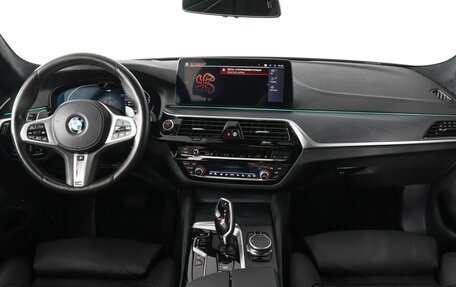BMW 5 серия, 2020 год, 6 190 000 рублей, 10 фотография