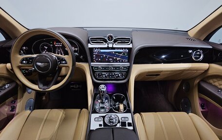 Bentley Bentayga I, 2022 год, 19 344 000 рублей, 9 фотография