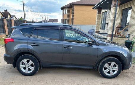 Toyota RAV4, 2014 год, 1 930 000 рублей, 9 фотография