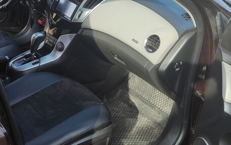 Chevrolet Cruze II, 2013 год, 990 000 рублей, 5 фотография