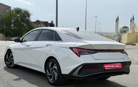 Hyundai Elantra, 2023 год, 2 150 000 рублей, 4 фотография