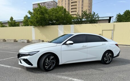 Hyundai Elantra, 2023 год, 2 150 000 рублей, 5 фотография