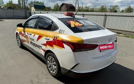Hyundai Solaris II рестайлинг, 2022 год, 1 200 000 рублей, 5 фотография