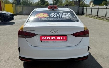 Hyundai Solaris II рестайлинг, 2022 год, 1 200 000 рублей, 3 фотография