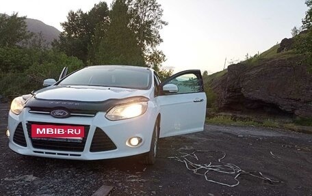 Ford Focus III, 2014 год, 860 000 рублей, 2 фотография