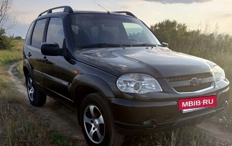 Chevrolet Niva I рестайлинг, 2010 год, 529 999 рублей, 2 фотография