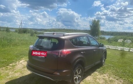 Toyota RAV4, 2017 год, 3 500 000 рублей, 6 фотография