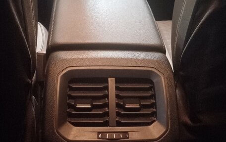Volkswagen Taos, 2021 год, 2 499 000 рублей, 12 фотография