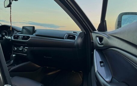 Mazda 6, 2017 год, 2 400 000 рублей, 11 фотография