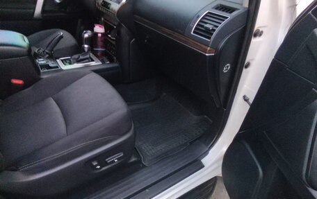 Toyota Land Cruiser Prado 150 рестайлинг 2, 2020 год, 5 515 000 рублей, 10 фотография