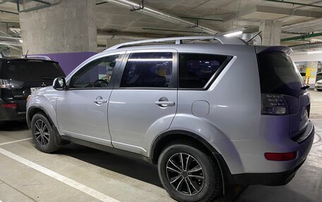 Mitsubishi Outlander III рестайлинг 3, 2007 год, 1 050 000 рублей, 4 фотография