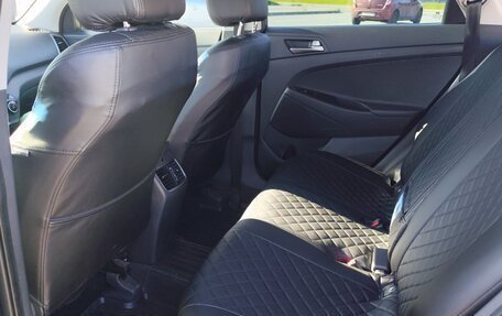 Hyundai Tucson III, 2018 год, 2 100 000 рублей, 10 фотография