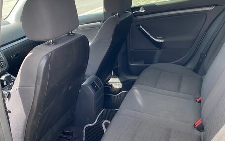 Volkswagen Golf V, 2005 год, 655 000 рублей, 6 фотография