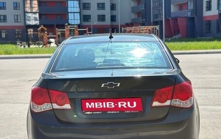 Chevrolet Cruze II, 2011 год, 710 000 рублей, 4 фотография